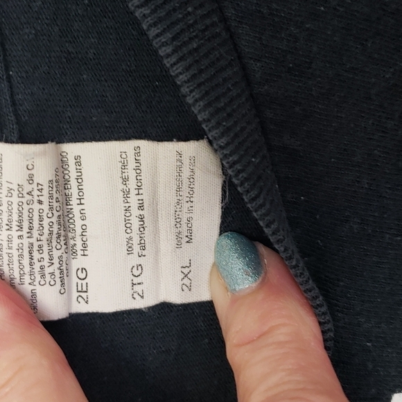 Early Y2K Tee 2XL GUC - Picture 5 of 9